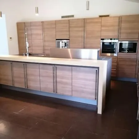 Casa Farah Villa Marbella Golden Mile Coral Beach Behind Aldi Exterior photo