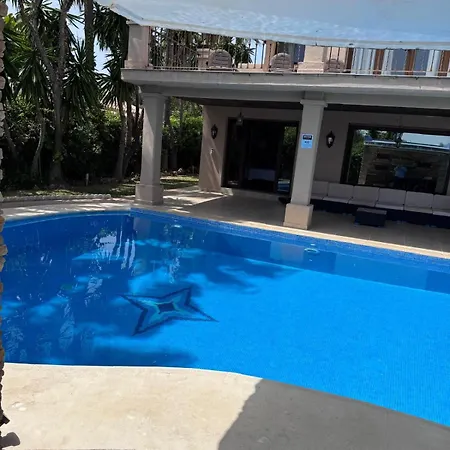 Casa Farah Villa Marbella Golden Mile Coral Beach Behind Aldi Room photo
