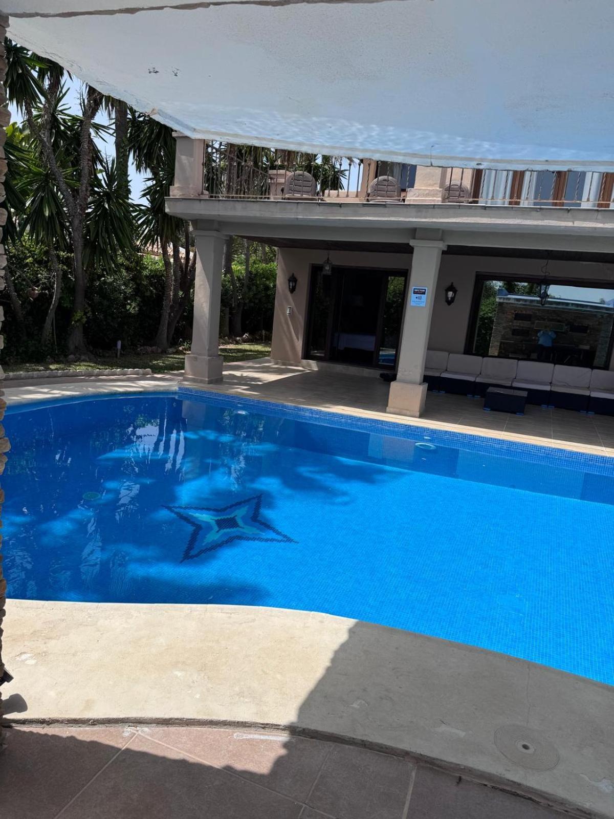 Casa Farah Golden Mile Coral Behind Aldi Marbella