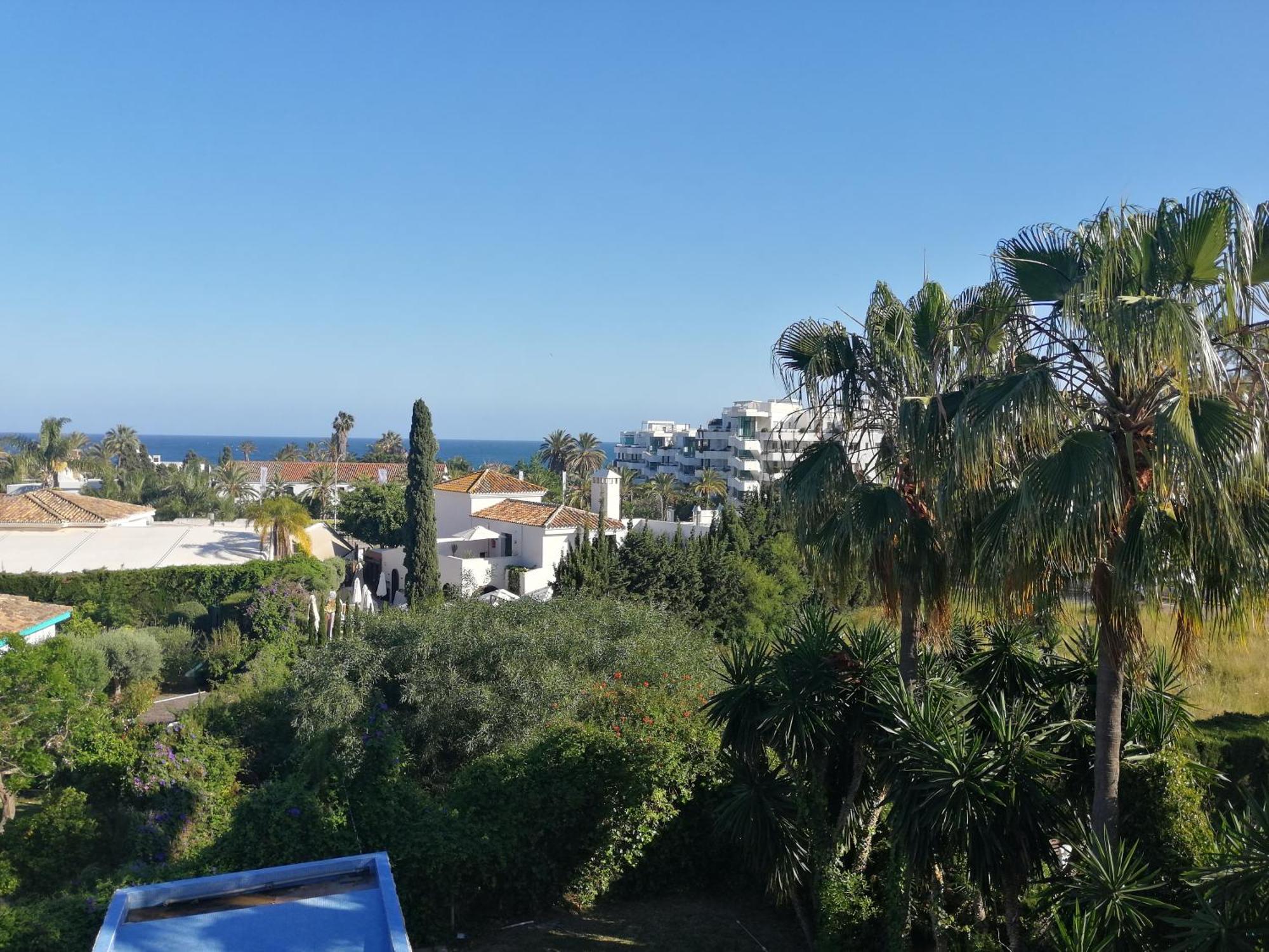 Villa Casa Farah Golden Mile Coral Behind Aldi Marbella